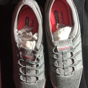 New pair of Skechers air-cool memory foam shoes